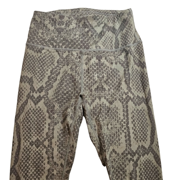 Varley Snake Print High Rise Leggings in Small - Picture 2 of 5